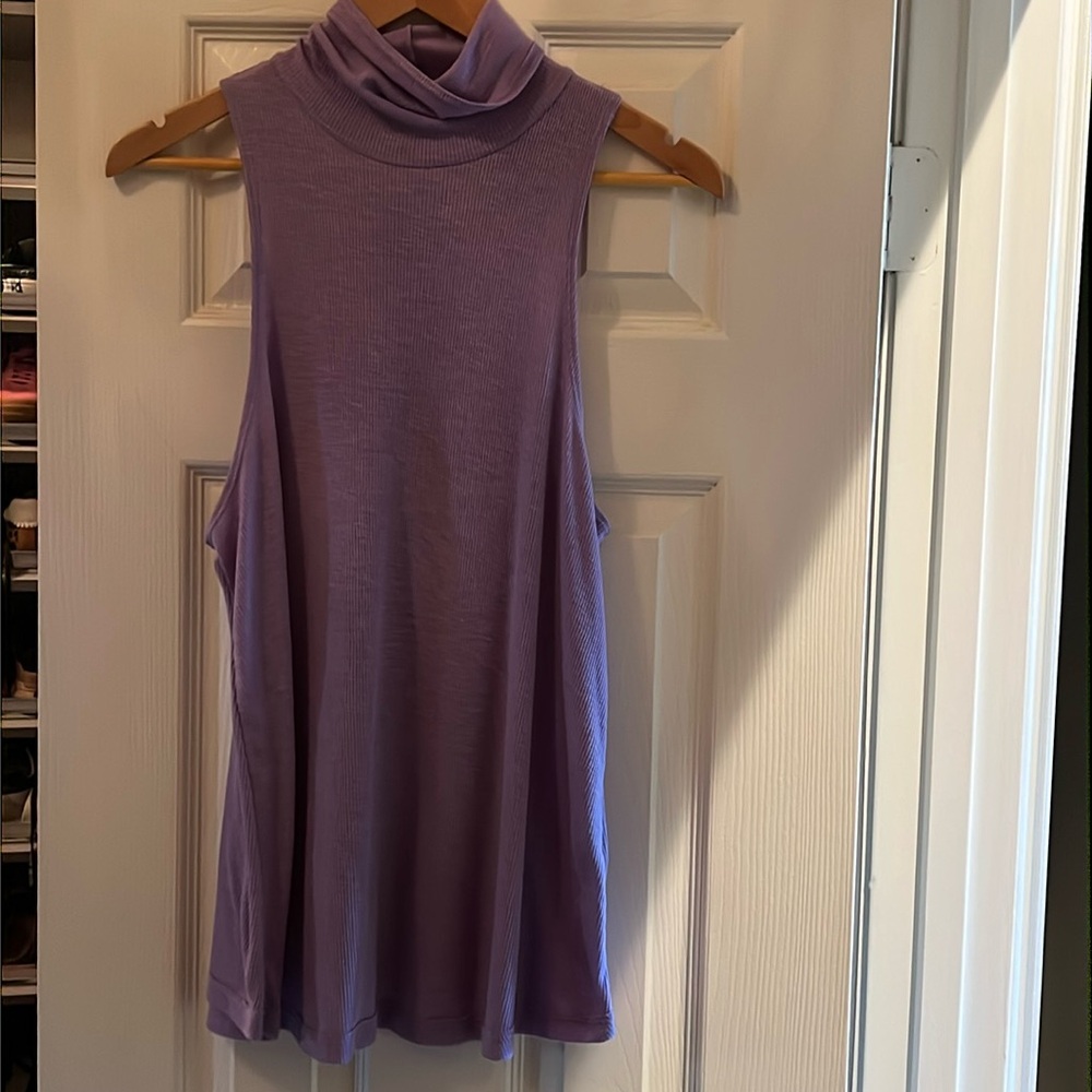 Free People | Color Purple 
Sleeveless Mock Neck Turtleneck Tank
Size M